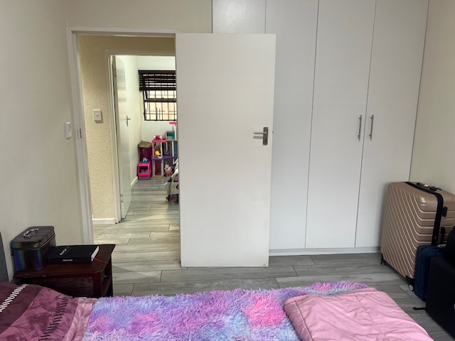 2 Bedroom Property for Sale in Churchill Estate Western Cape